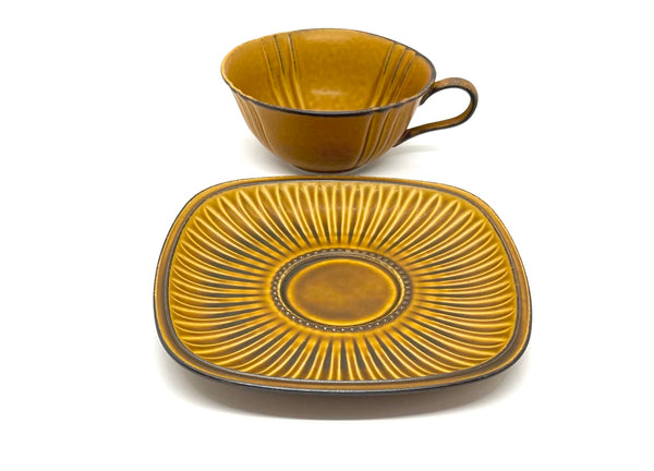 Teacup with saucer Mino – Classic Café (200 ml)