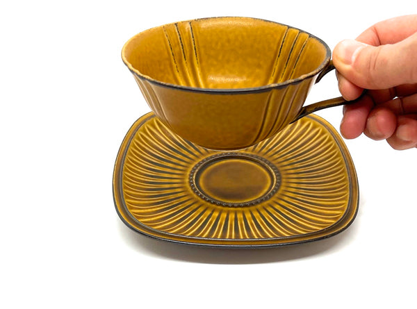 Teacup with saucer Mino – Classic Café (200 ml)